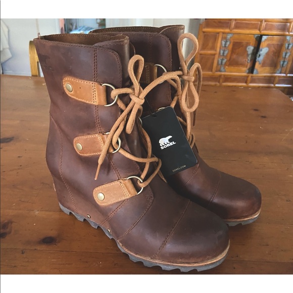 “IT BOOT”- SOREL JOAN OF ARCTIC WEDGE BOOT-EUC-9.5 - Picture 7 of 14